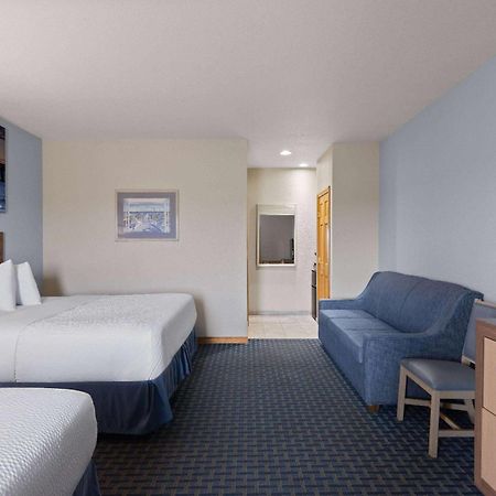 Days Inn By Wyndham Kill Devil Hills Oceanfront - Wilbur Exterior foto