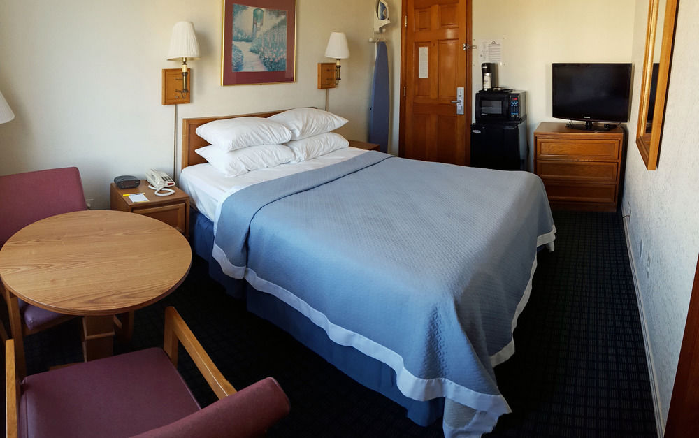 Days Inn By Wyndham Kill Devil Hills Oceanfront - Wilbur Exterior foto