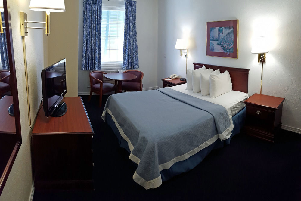 Days Inn By Wyndham Kill Devil Hills Oceanfront - Wilbur Exterior foto